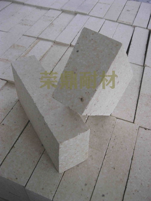 鄭州榮鼎耐火材料 專業(yè)鑄造工業(yè)基石，可靠品質(zhì)值得信賴